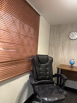 elodie rouge online show from February 5, 12:52 pm