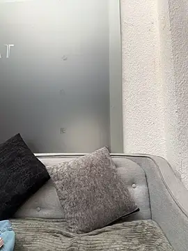 elodie rouge online show from July 28, 12:48 pm