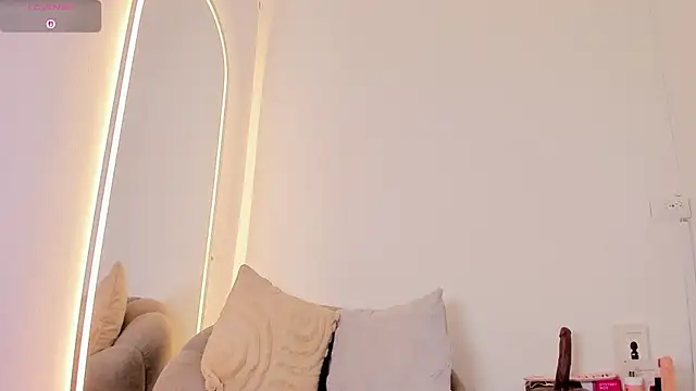 valentina Noa online show from July 21, 1:12 pm