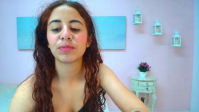scarlett clyde online show from July 2, 12:44 pm