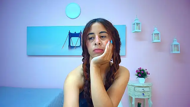 scarlett clyde online show from August 1, 12:51 pm
