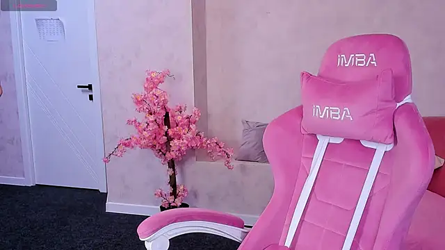 Nicole Vasquez online show from July 20, 1:19 am