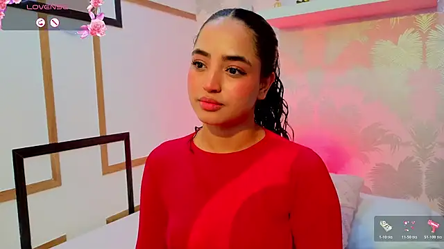 Emma Thompssonn online show from July 20, 12:07 pm