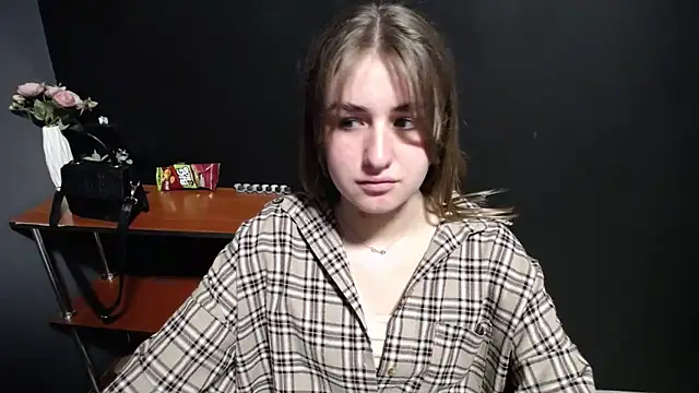 Sunny siren online show from May 4, 12:31 pm