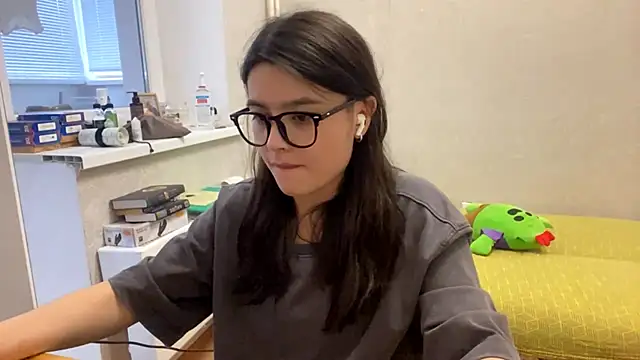 SaintMari online show from June 29, 2:17 pm