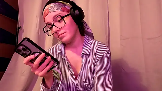 ju juliette online show from April 28, 9:40 pm