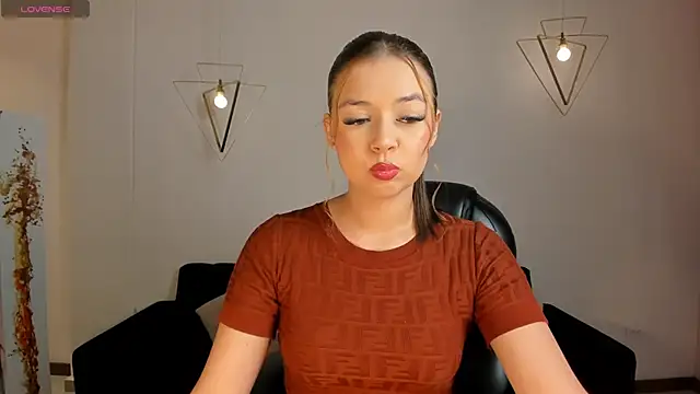 EmilyCarterX online show from May 2, 10:40 am