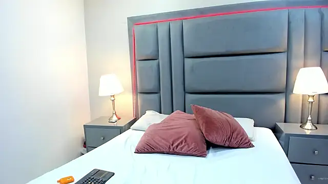 KendalFoxx online show from May 1, 12:08 pm