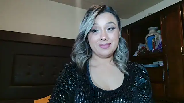 aitanalove  online show from May 3, 1:09 am