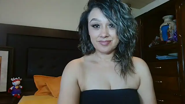 aitanalove  online show from July 23, 11:24 pm