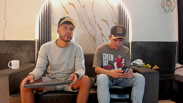 Angel Villareal online show from March 17, 5:44 am