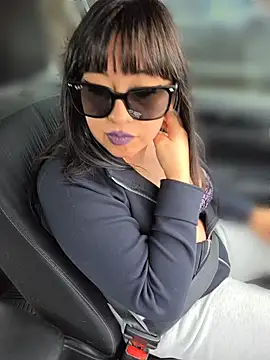 AriannaPenaxo online show from April 30, 8:57 pm
