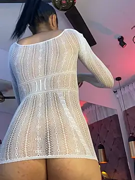 Auri   online show from July 10, 7:36 pm