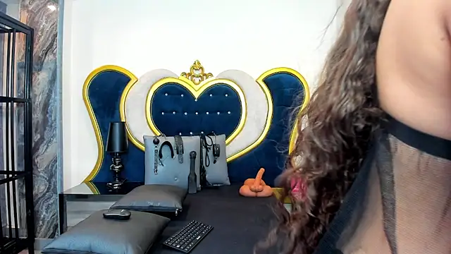 SofiaArsila online show from June 10, 11:20 am