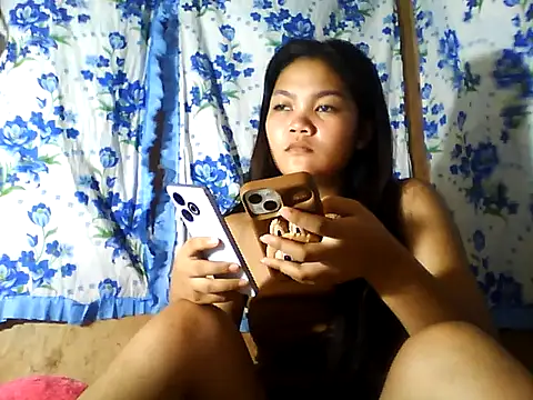 PinaySkinnyJust18 online show from July 9, 10:11 pm