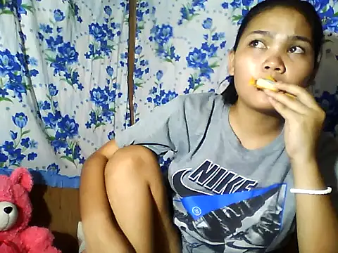 PinaySkinnyJust18 online show from June 21, 9:57 am