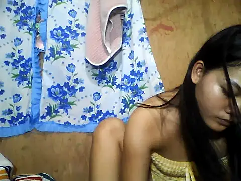 PinaySkinnyJust18 online show from July 13, 10:43 pm