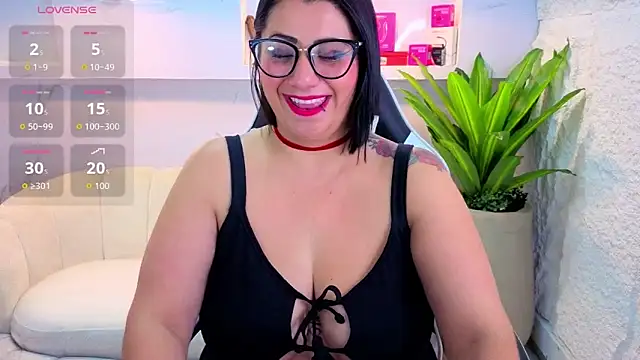 angele roux tp online show from June 10, 1:32 pm