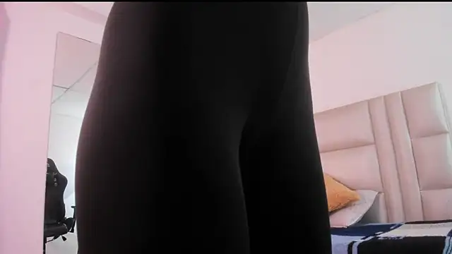 emily  mcqueen online show from April 30, 1:22 am