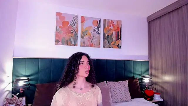 IrinaBlanc online show from June 19, 2:49 am