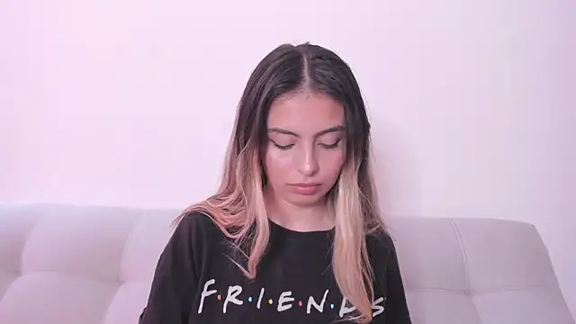 Fernanda aaaa online show from May 11, 4:15 pm