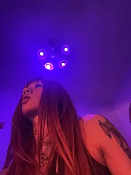 luxxlola online show from March 13, 3:30 am