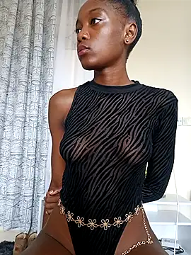 Silk Hennessy online show from March 15, 9:00 am