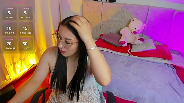 Abby pink1 online show from March 12, 4:37 am