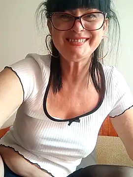 AliceSwan57 online show from June 13, 8:23 am