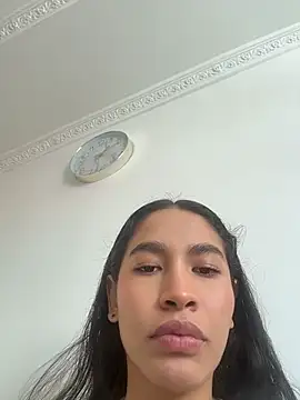 JuliaaVega online show from July 28, 6:08 pm