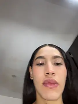 JuliaaVega online show from July 16, 12:43 pm