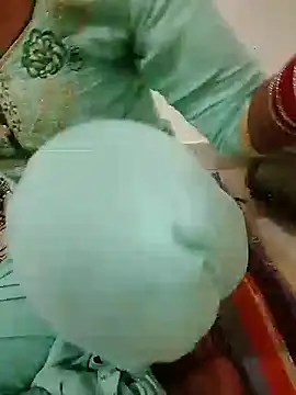 Ayesha Khan1 online show from February 28, 7:52 am