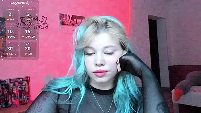Lulu Di online show from June 24, 8:08 pm