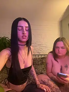 bellaxlauren online show from July 8, 11:07 pm