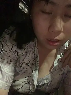 patry33 online show from May 1, 7:44 am