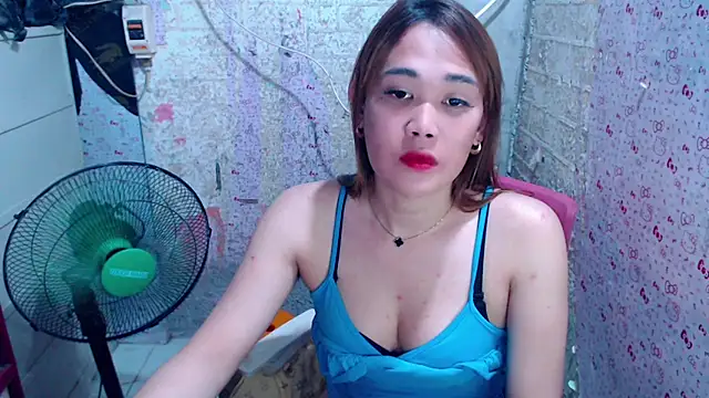 JuicyFoxCock online show from August 3, 10:32 am