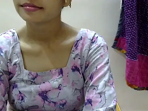 Kulsum S online show from August 3, 2:23 pm