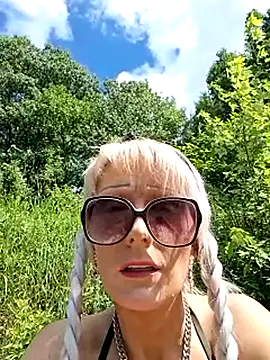 BeautifulFire23 online show from July 19, 7:38 pm