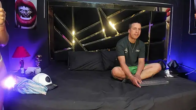 KataAndJordy online show from March 19, 12:31 pm