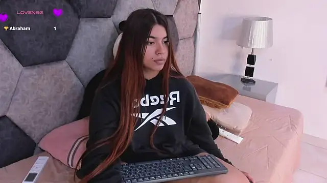 DulceJones online show from March 9, 2:15 am