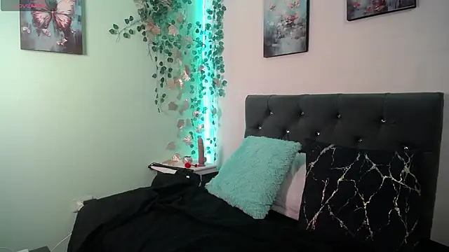 AbrilVega 29 online show from March 9, 7:39 pm