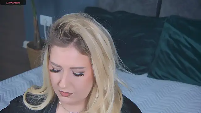 OndinaNoire online show from March 17, 6:56 pm