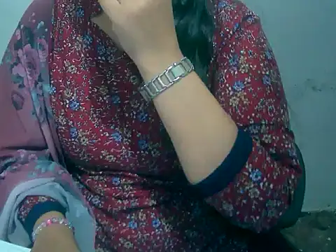 Cute Aliyaa online show from March 1, 11:54 am