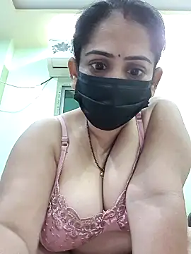 diyam4002 online show from March 9, 2:09 pm