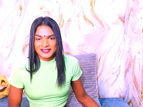 spicybarbie online show from May 4, 6:01 pm