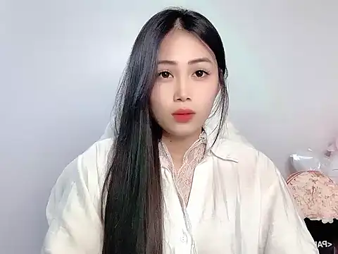 Thuy79 online show from March 17, 5:17 pm