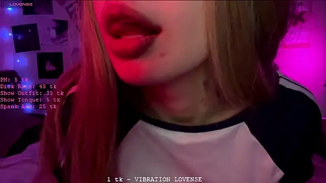 shikowaifu online show from March 14, 10:44 pm