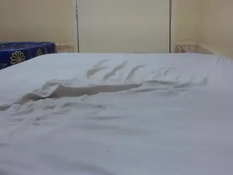 candyque online show from July 28, 4:39 pm