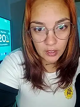 kuramaqueen online show from May 24, 3:38 am