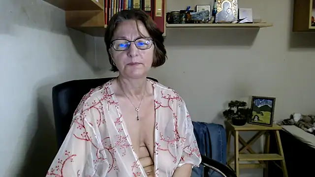 katemodel online show from July 24, 5:38 am